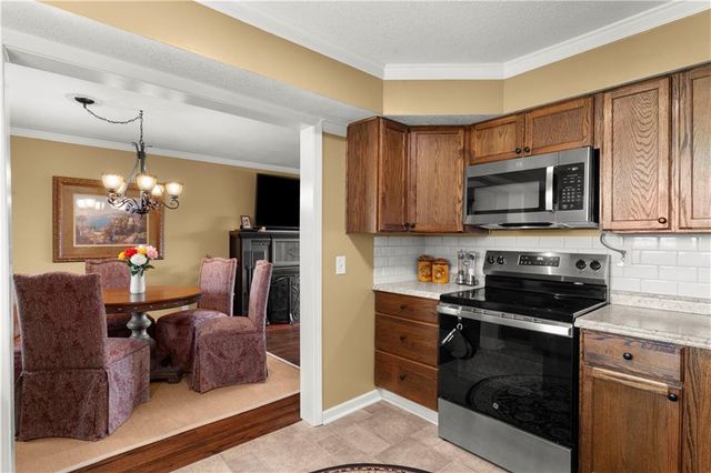 1916 James Downey Road, Independence, MO 64057