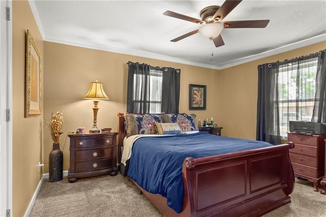 1916 James Downey Road, Independence, MO 64057
