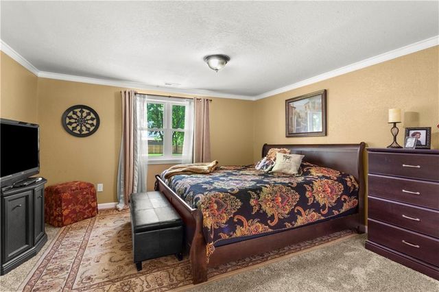 1916 James Downey Road, Independence, MO 64057