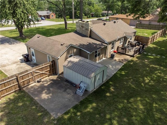 1916 James Downey Road, Independence, MO 64057