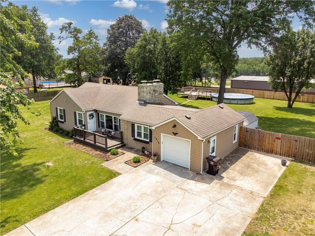 1916 James Downey Road, Independence, MO 64057