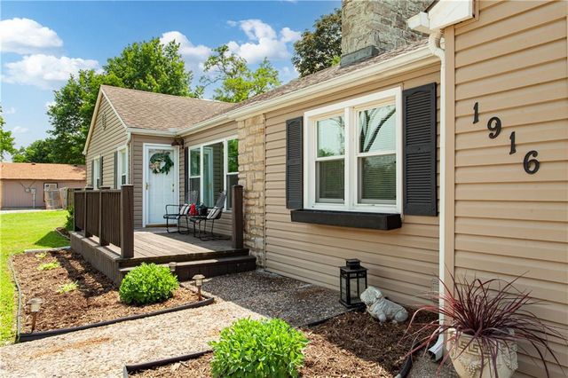 1916 James Downey Road, Independence, MO 64057
