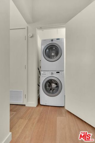 940 E 2nd Street 29, Los Angeles, CA 90012