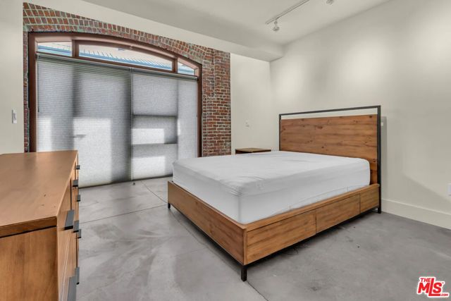 940 E 2nd Street 29, Los Angeles, CA 90012