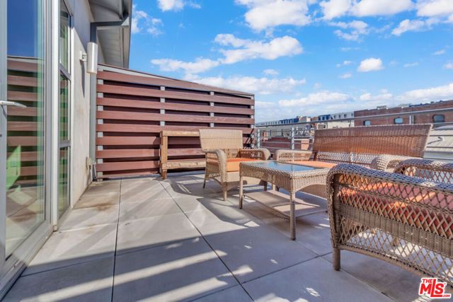 940 E 2nd Street 29, Los Angeles, CA 90012