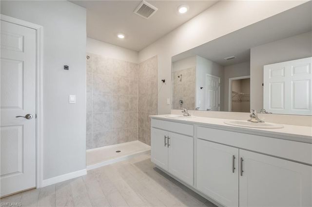 16825 Pink Coral Path, North Fort Myers, FL 33903