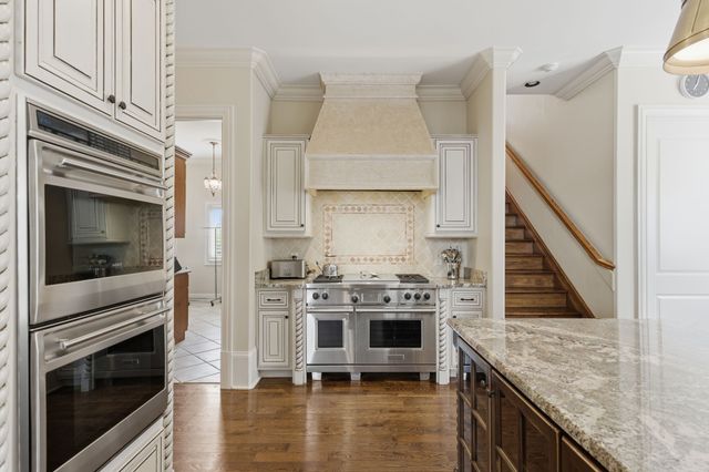 1224 Otter Creek Rd, Nashville, TN 37215