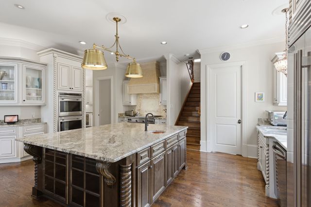 1224 Otter Creek Rd, Nashville, TN 37215