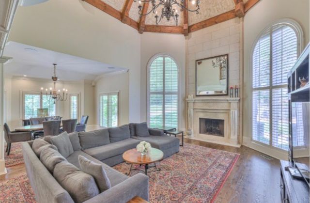 1224 Otter Creek Rd, Nashville, TN 37215