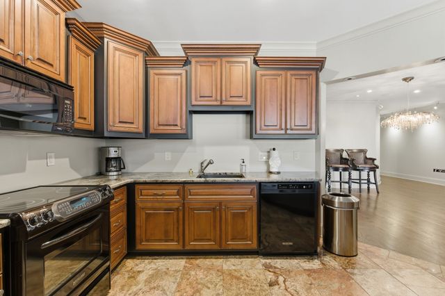 1224 Otter Creek Rd, Nashville, TN 37215