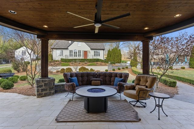 1224 Otter Creek Rd, Nashville, TN 37215