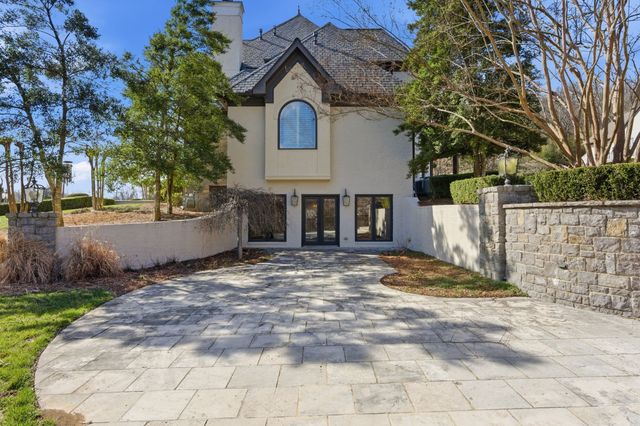 1224 Otter Creek Rd, Nashville, TN 37215