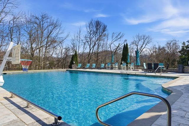 1224 Otter Creek Rd, Nashville, TN 37215