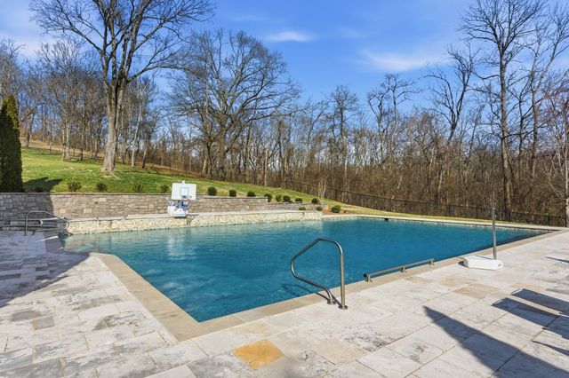 1224 Otter Creek Rd, Nashville, TN 37215