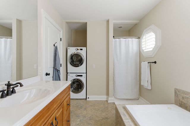 1224 Otter Creek Rd, Nashville, TN 37215