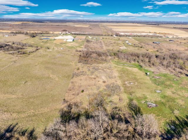 869 State Highway 171, Hubbard, TX 76648