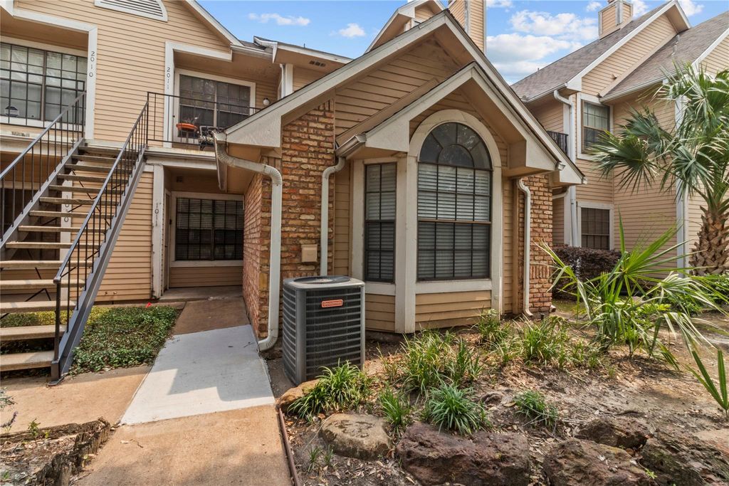 2300 Old Spanish Trail 1011, Houston, TX 77054