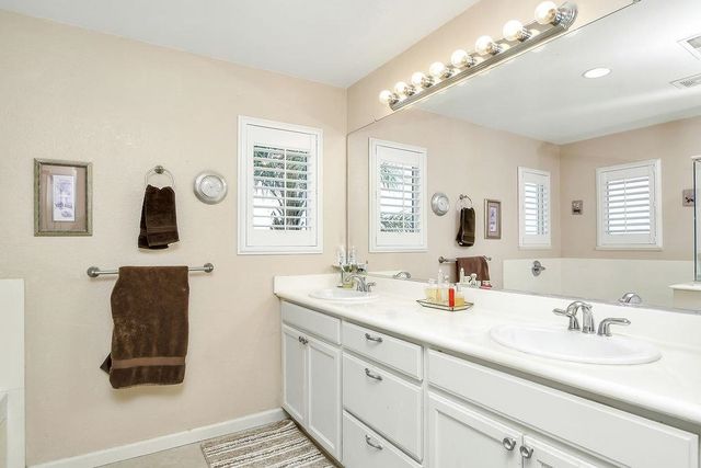 5016 Montevino Way, Oakley, CA 94561