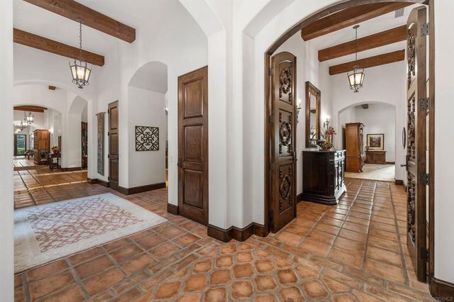6870 La Valle Plateada, Rancho Santa Fe, CA 92067