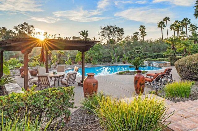6870 La Valle Plateada, Rancho Santa Fe, CA 92067