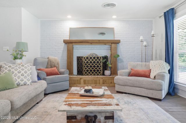 8801 Dixie Street, Ocean Springs, Ocean Springs, MS 39564
