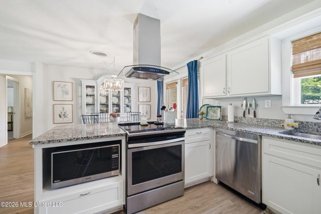 8801 Dixie Street, Ocean Springs, Ocean Springs, MS 39564