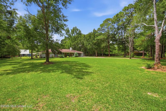 8801 Dixie Street, Ocean Springs, Ocean Springs, MS 39564