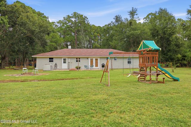 8801 Dixie Street, Ocean Springs, Ocean Springs, MS 39564