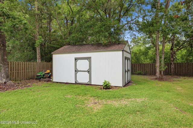 8801 Dixie Street, Ocean Springs, Ocean Springs, MS 39564