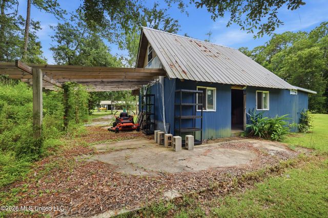 8801 Dixie Street, Ocean Springs, Ocean Springs, MS 39564
