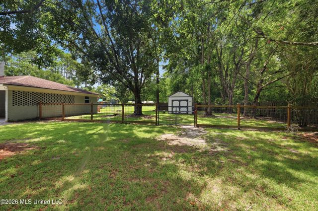 8801 Dixie Street, Ocean Springs, Ocean Springs, MS 39564