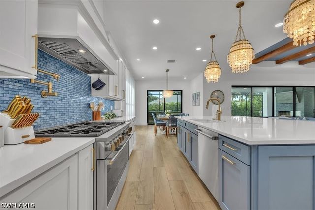 1187 22nd AVE N, Naples, FL 34103