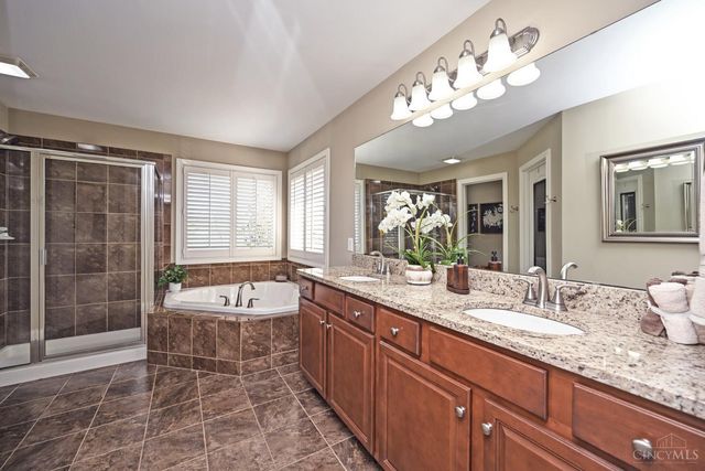 6140 Winding Creek Boulevard, Liberty Twp, OH 45011