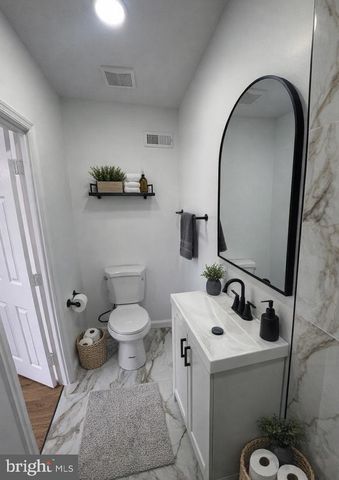 6627 N SMEDLEY ST, Philadelphia, PA 19126