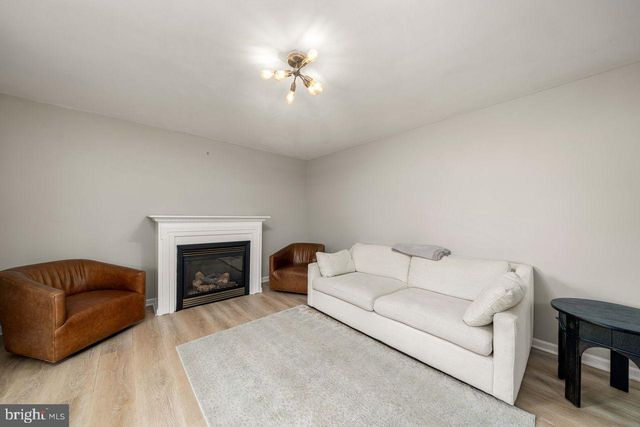 306 VASSAR DR, Newark, DE 19711