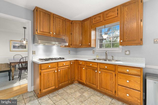 306 VASSAR DR, Newark, DE 19711