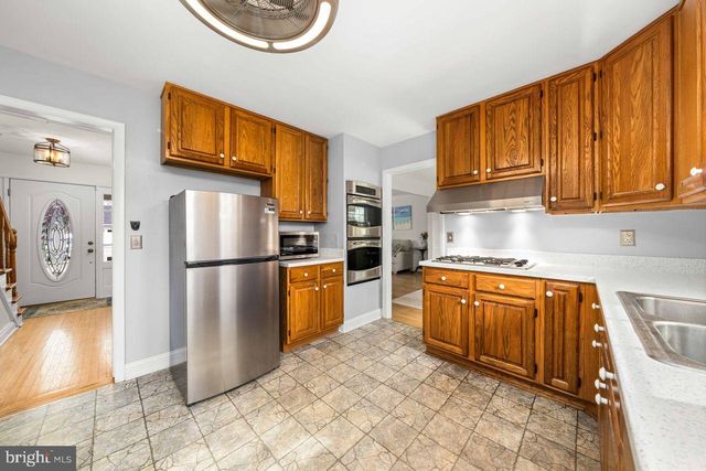 306 VASSAR DR, Newark, DE 19711
