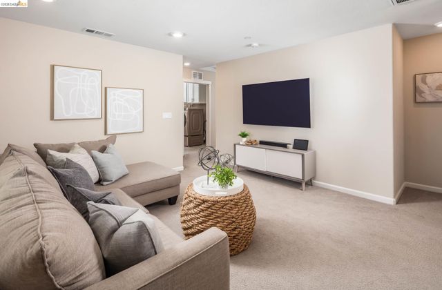 5591 Saddle Rock Ln, Antioch, CA 94531