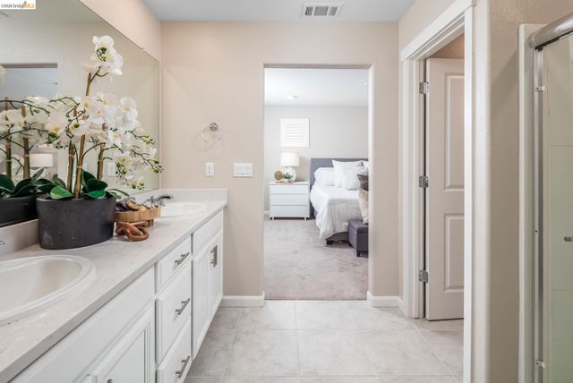 5591 Saddle Rock Ln, Antioch, CA 94531