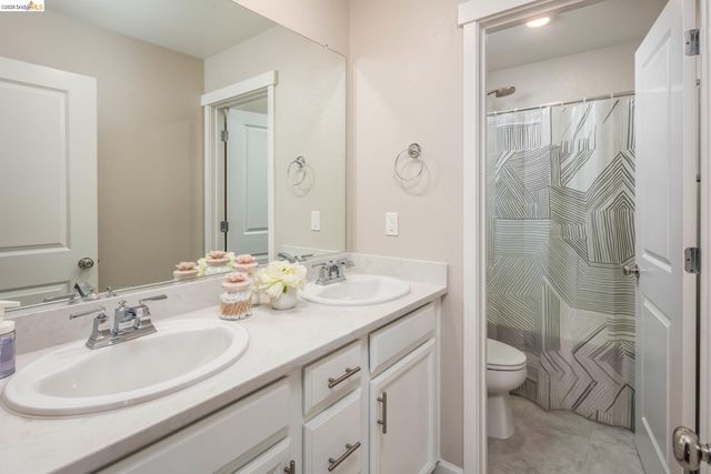 5591 Saddle Rock Ln, Antioch, CA 94531