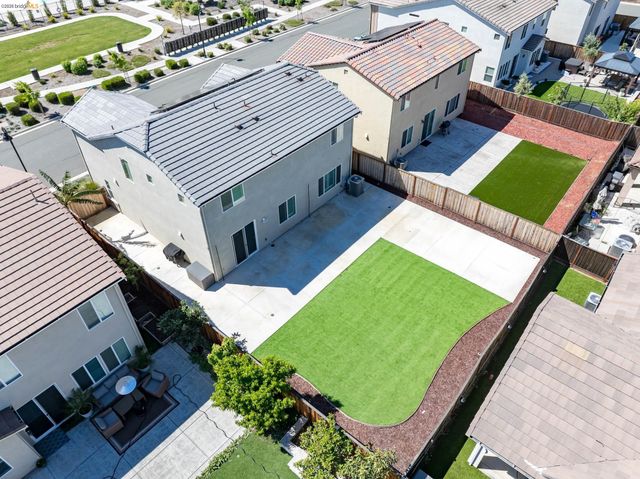 5591 Saddle Rock Ln, Antioch, CA 94531