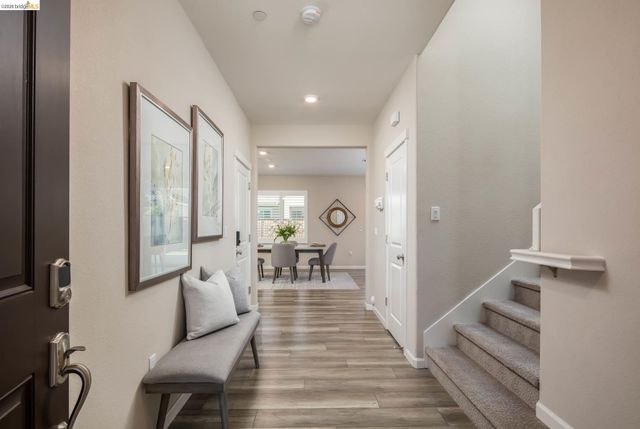 5591 Saddle Rock Ln, Antioch, CA 94531