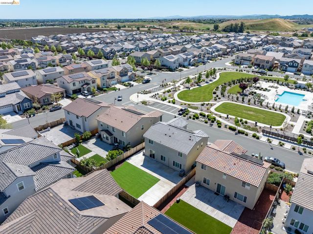 5591 Saddle Rock Ln, Antioch, CA 94531