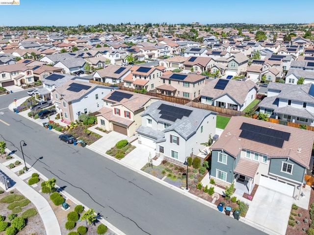 5591 Saddle Rock Ln, Antioch, CA 94531