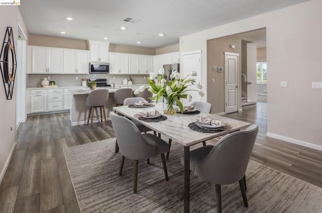 5591 Saddle Rock Ln, Antioch, CA 94531