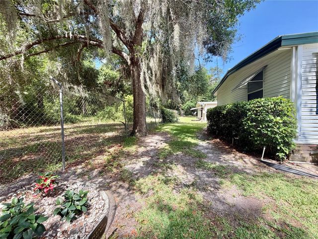 132 TAMARISK WAY, Leesburg, FL 34748