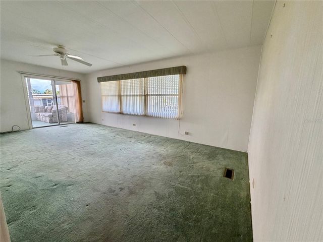132 TAMARISK WAY, Leesburg, FL 34748