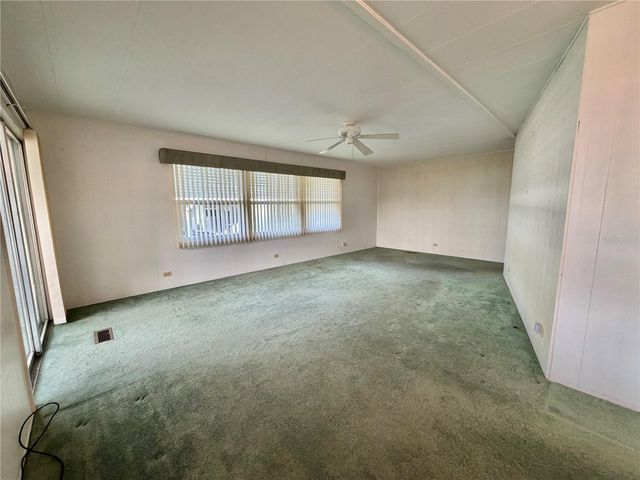 132 TAMARISK WAY, Leesburg, FL 34748