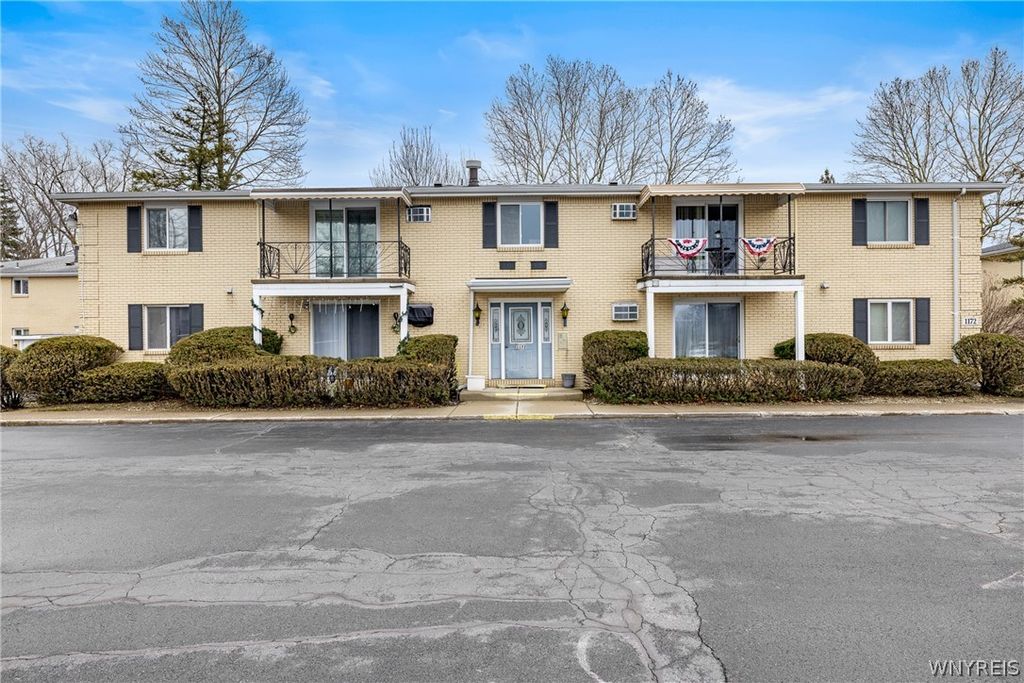 1172 Indian Church Road 16, West Seneca, NY 14224