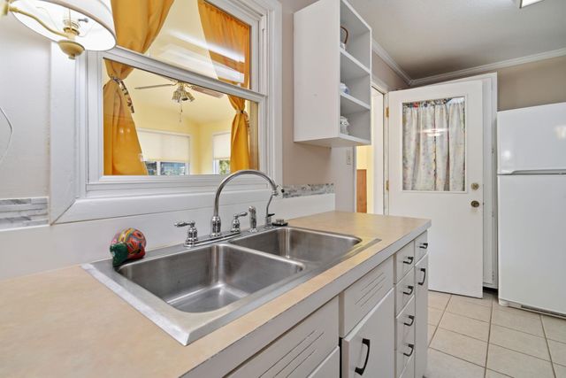 712 Yucca Ave., Myrtle Beach, SC 29577